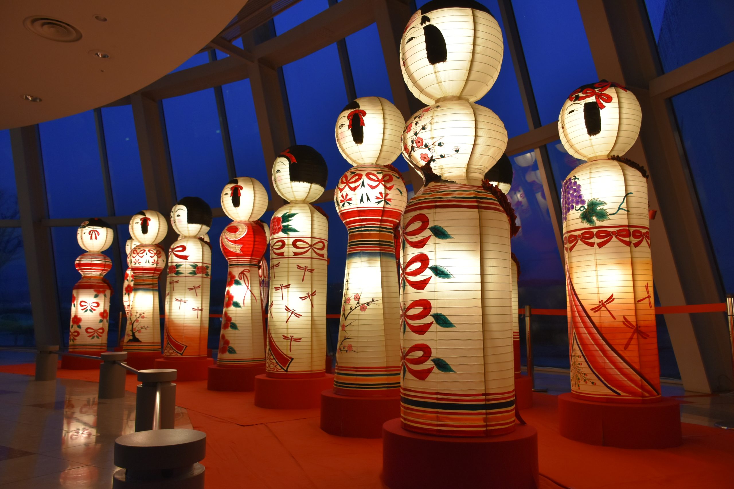 進川桜子　眠れるリボン　2015　丸形　アートパネル 本日開催！】のんのリボンアートが、冬の久慈を灯します。くじのん特別